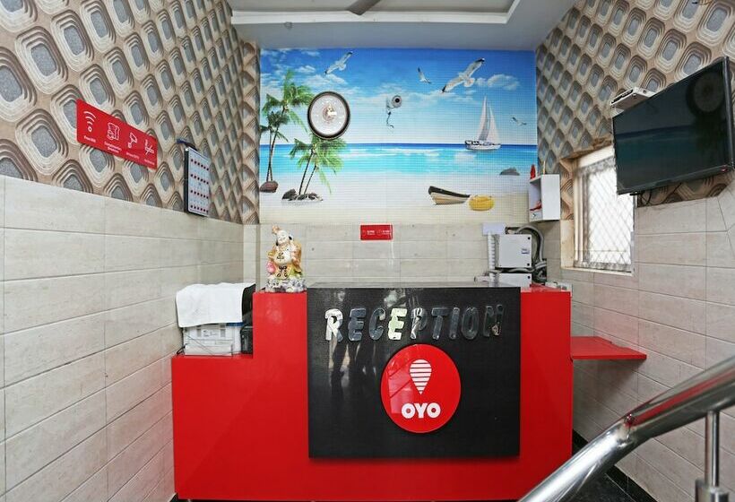 Oyo 13576 Hotel Residency