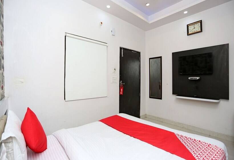 Oyo 13576 Hotel Residency
