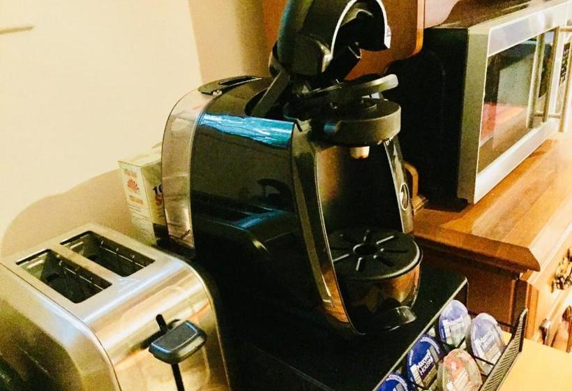 بنسيون Loft Des Suites North Hatley