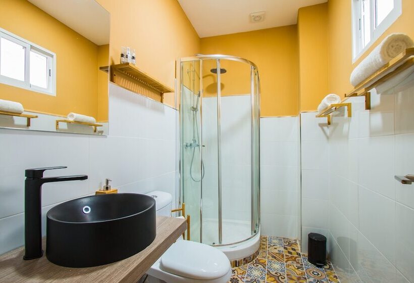 هتل Hostel Sea&dreams Calpe