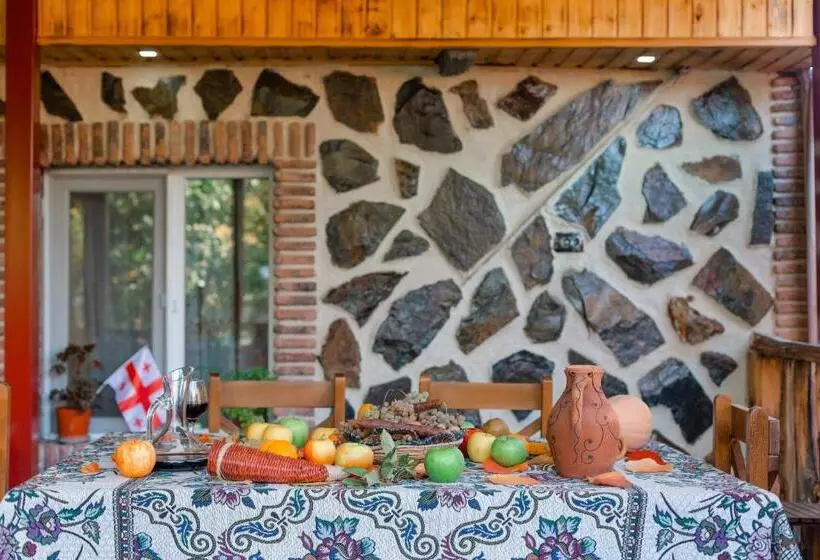 پانسیون Guest House Poligloti