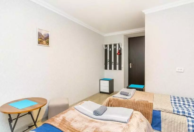 پانسیون Guest House Poligloti