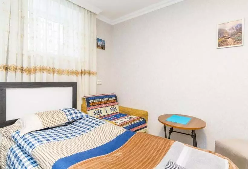 پانسیون Guest House Poligloti