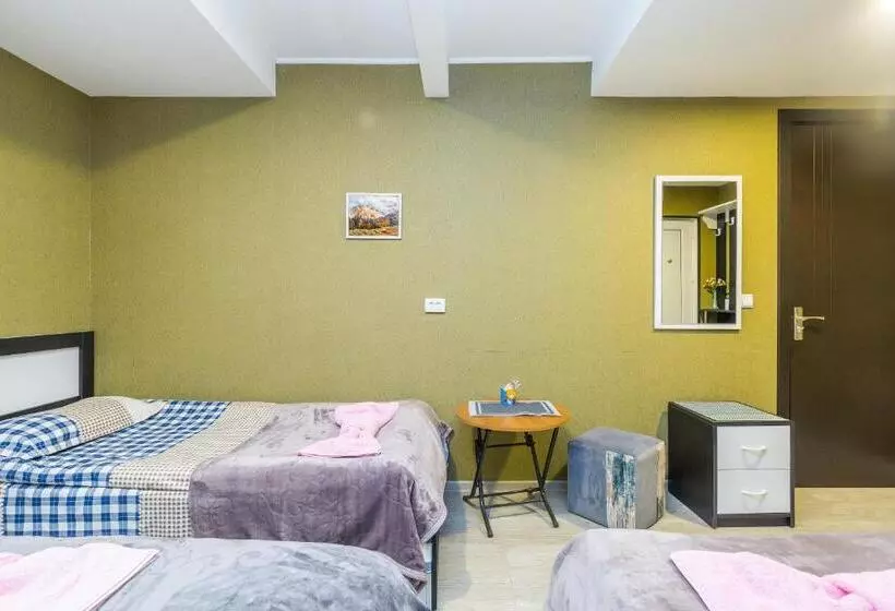پانسیون Guest House Poligloti