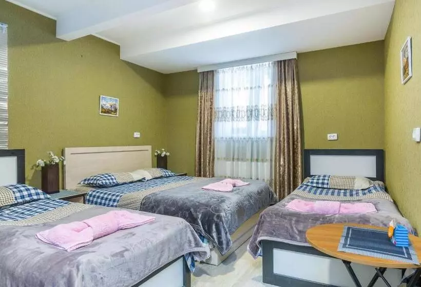 پانسیون Guest House Poligloti