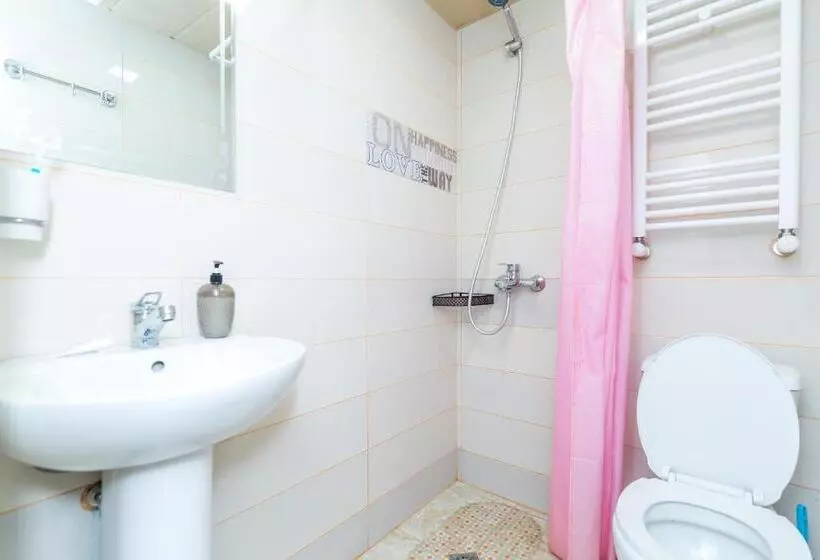 پانسیون Guest House Poligloti