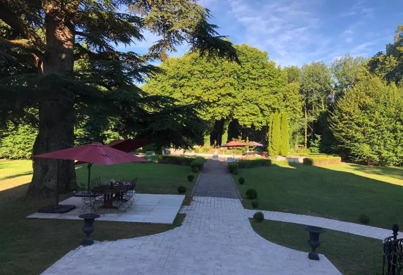 ベッドアンドブレックファースト Château De La Gauderie