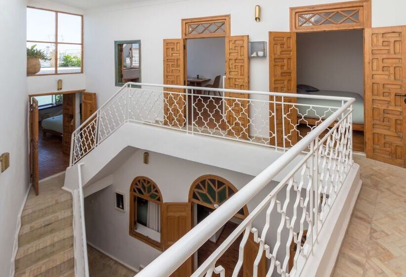 פנסיון Dar Korsan