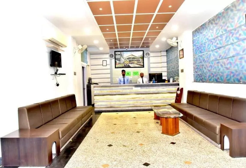 هتل Suraj Palace
