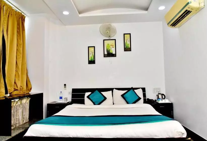 هتل Suraj Palace