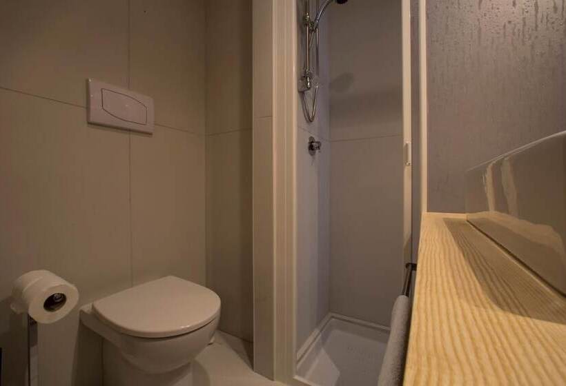 住宿加早餐  Tramura Guest House