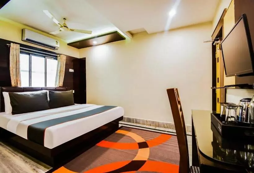 ホテル Super Collection O Meera International