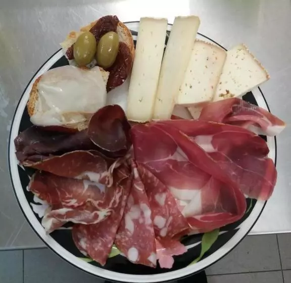 Hotelli Ostello Ortensi