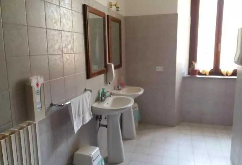 Hotelli Ostello Ortensi