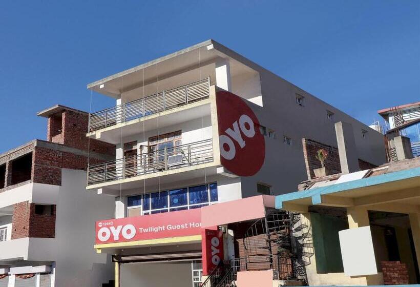 ホテル Oyo 12442 Twilight Guest House