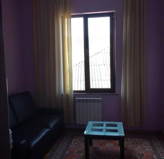 پانسیون George's House