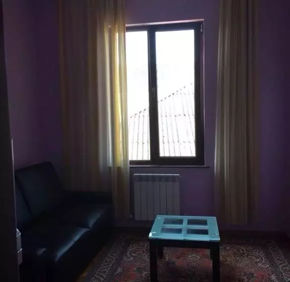 پانسیون George's House