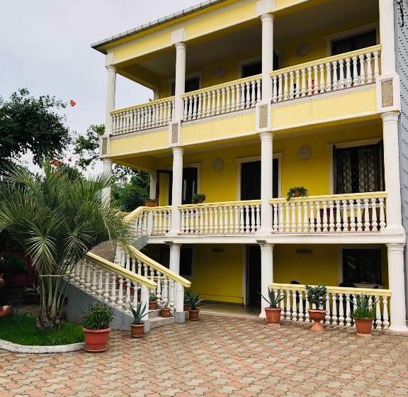 پانسیون George's House