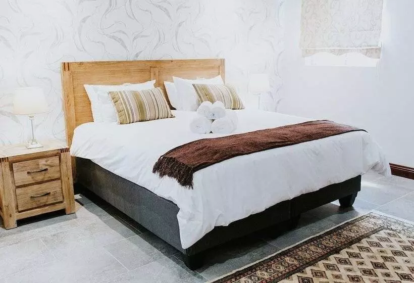 Majatalo Iso'bella Vita Guesthouse