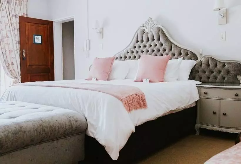 Majatalo Iso'bella Vita Guesthouse