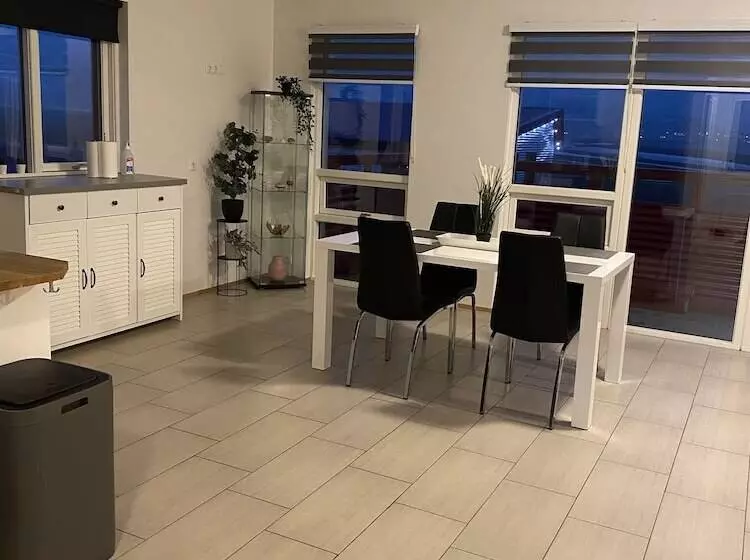 پانسیون Kirkjufell Guesthouse And Apartments