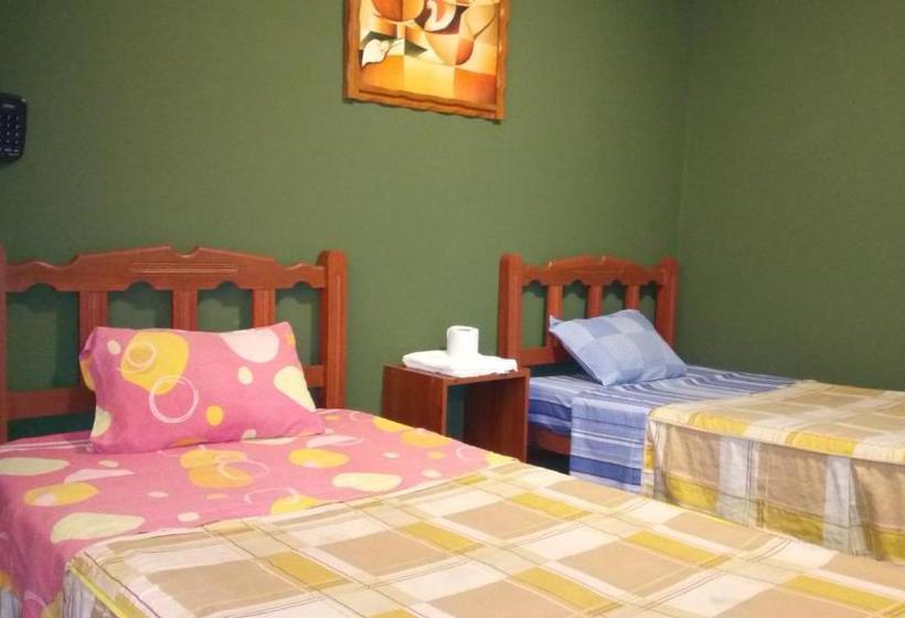 Pensão Hostal Residencial Mochica