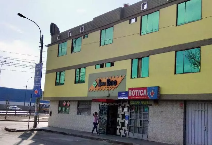 پانسیون Hostal Residencial Mochica