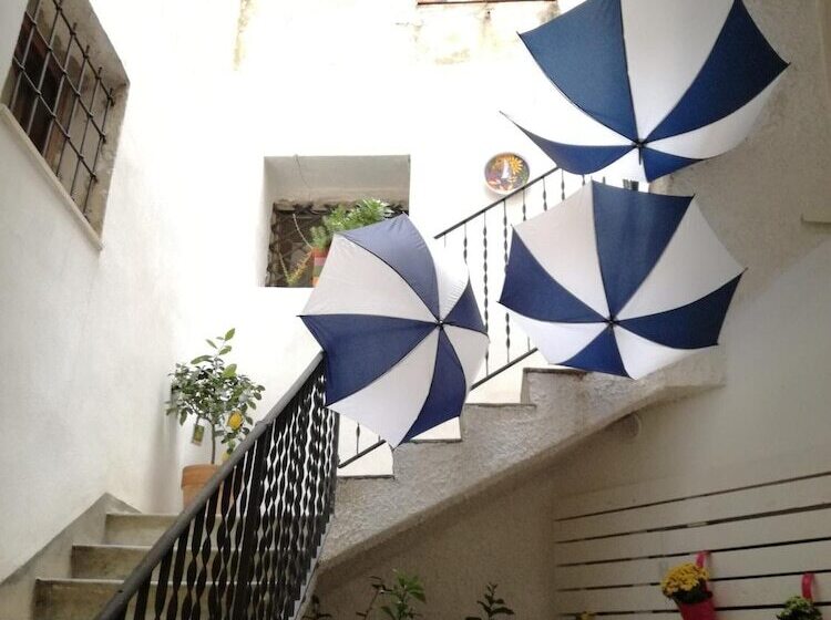 مبيت وإفطار Coraje Room & Breakfast