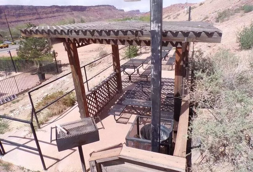 هتل Moab Gateway Inn At Arches Nat'l Park