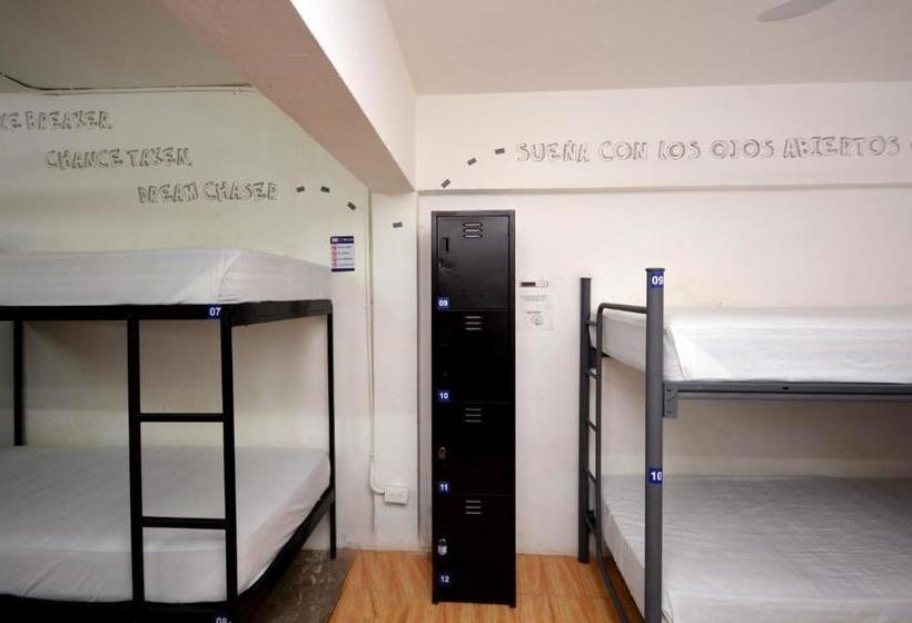 פנסיון Hostel 6/15