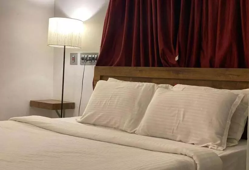 پانسیون La Paradise Residency