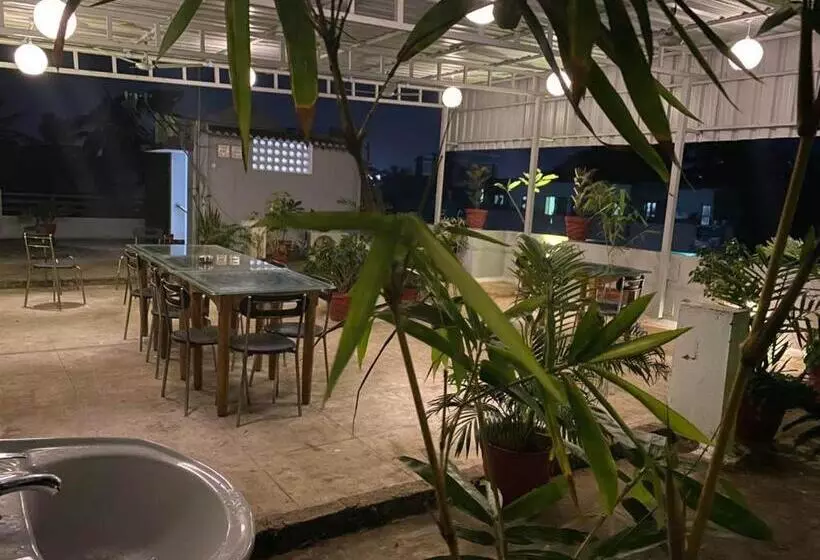 پانسیون La Paradise Residency