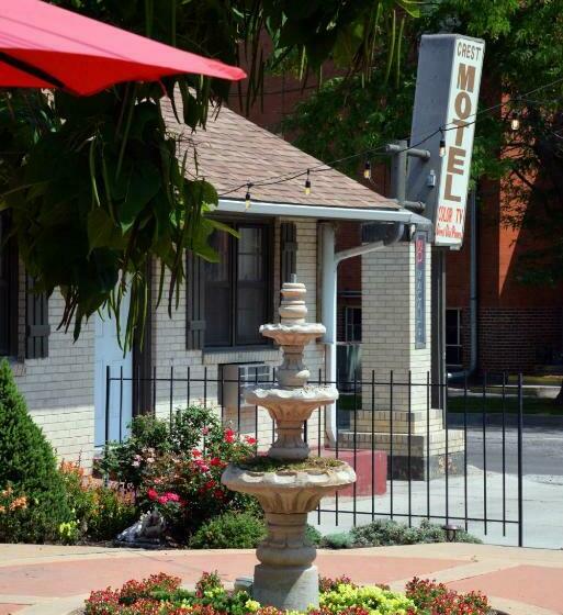 The Crest Motel
