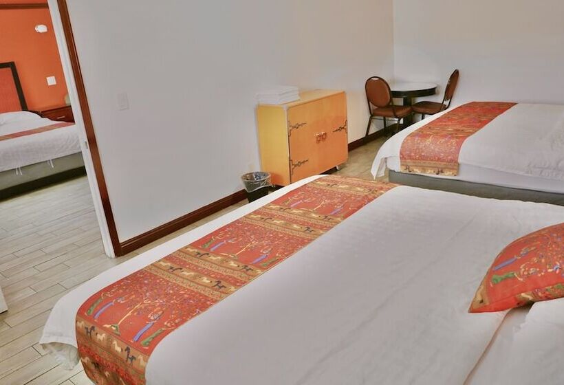 Общежитие Norwalk Inn & Suites