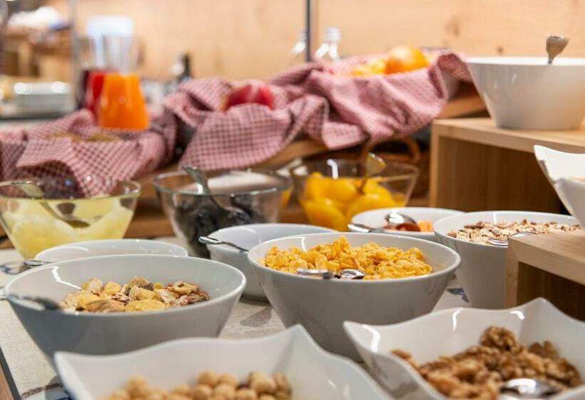 فندق Chalet Aster