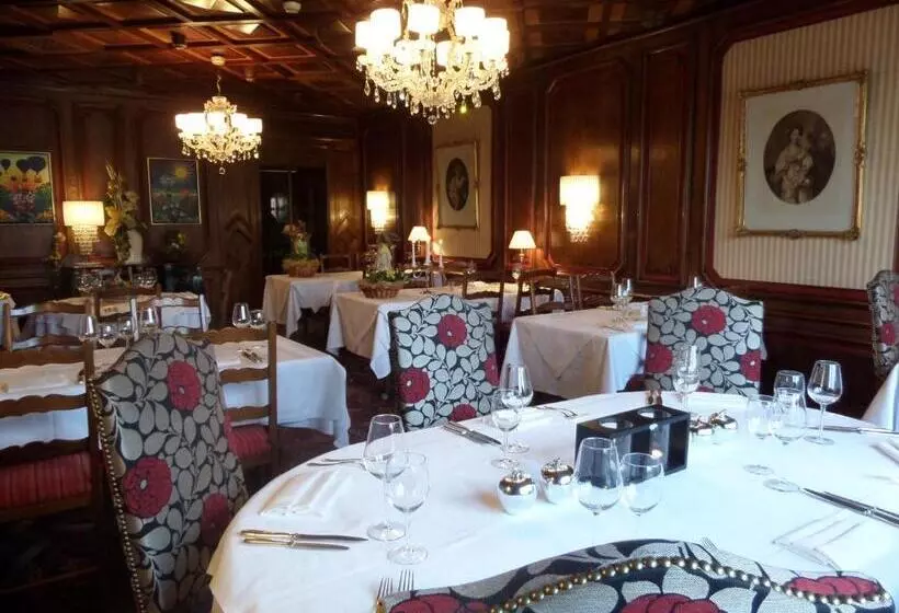 ホテル Hôtel Restaurant Erckmann Chatrian