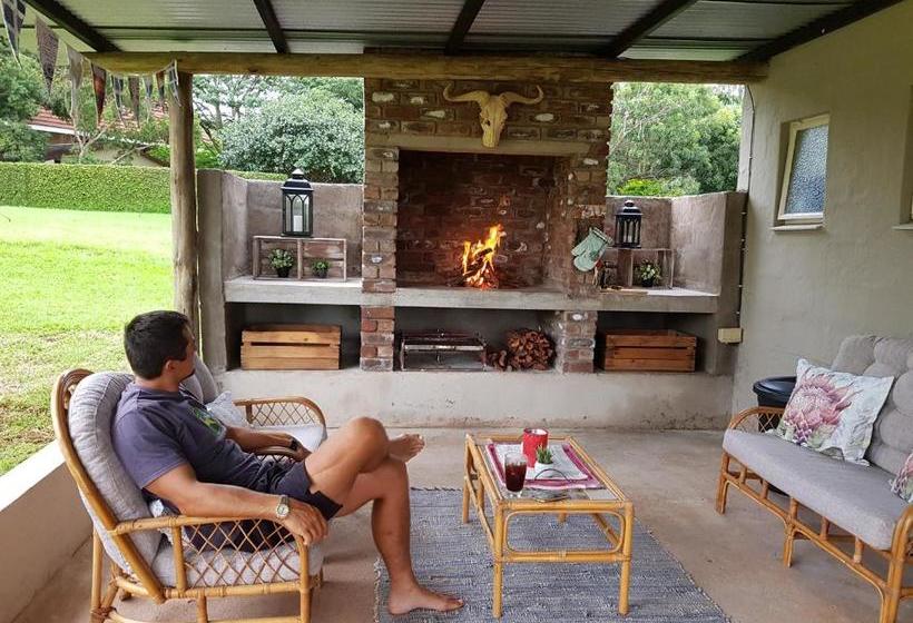 Hotelli Little Farm Cottage