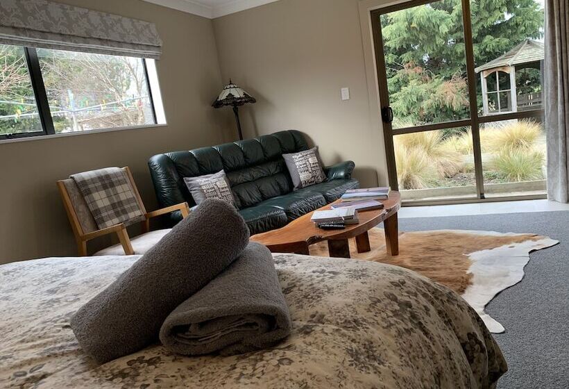 فندق Trout N Trail Bnb