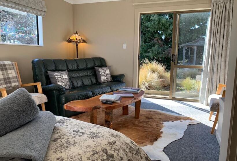 فندق Trout N Trail Bnb