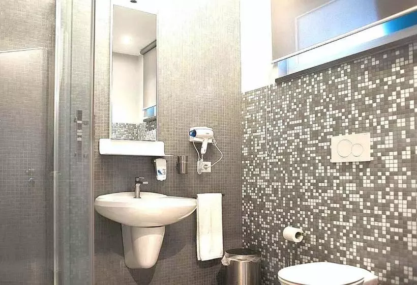 ペンション Diana Rooms