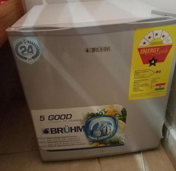 פנסיון Sharp Guesthouse