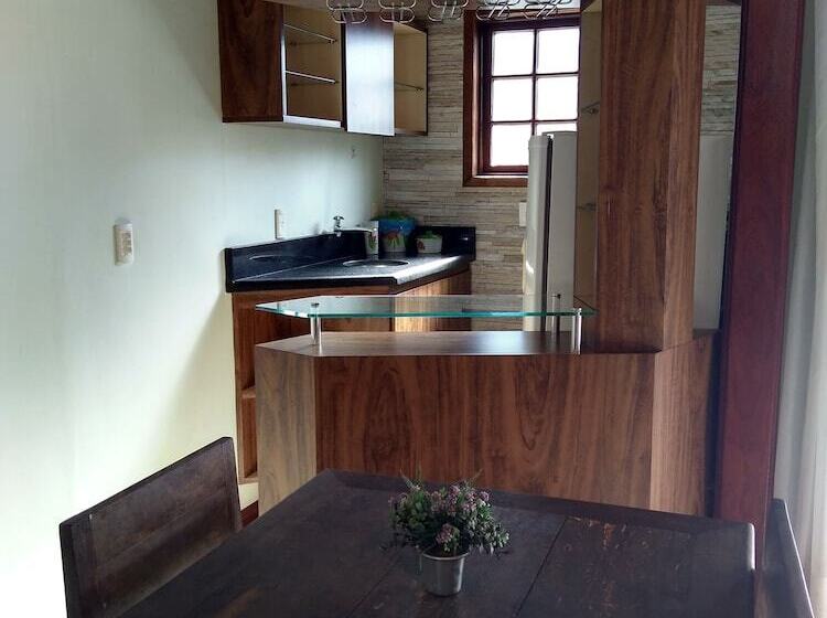 Pousada Flor Do Jambeiro   Hostel