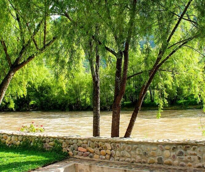 Hotelli Ribera Del Valle