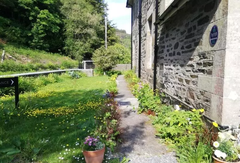 پانسیون Carradales Luxury Guest House