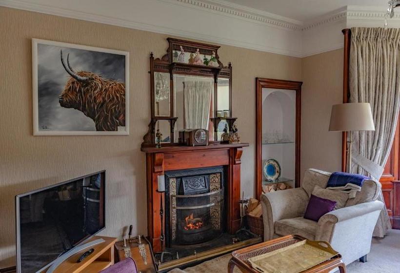 פנסיון Carradales Luxury Guest House