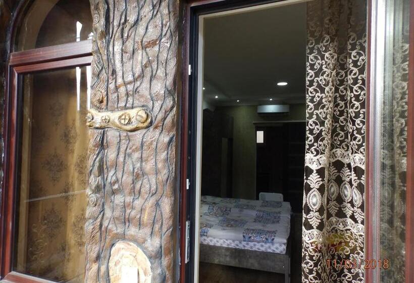 پانسیون Mesxuri Oda