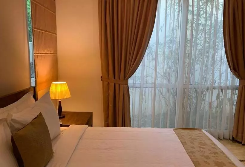 پانسیون Villa On The Edge