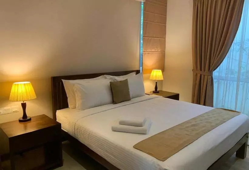 پانسیون Villa On The Edge