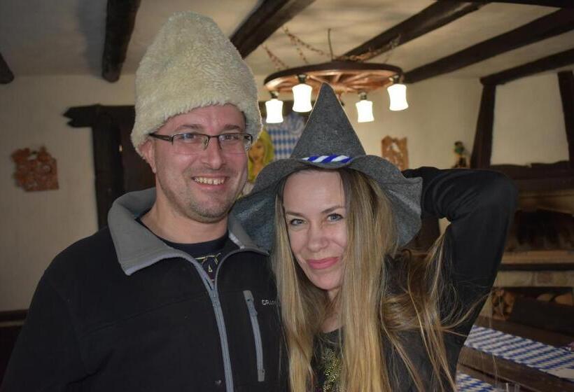 פנסיון Bavaria House