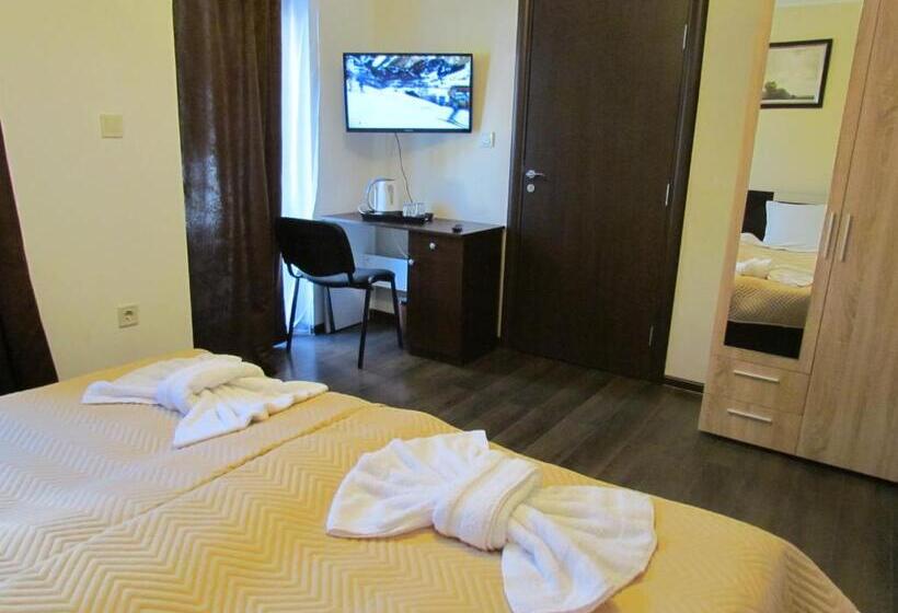 פנסיון Bavaria House